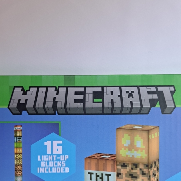 Minecraft Block Building Light Set - Green and Blue - Picture 3 of 9